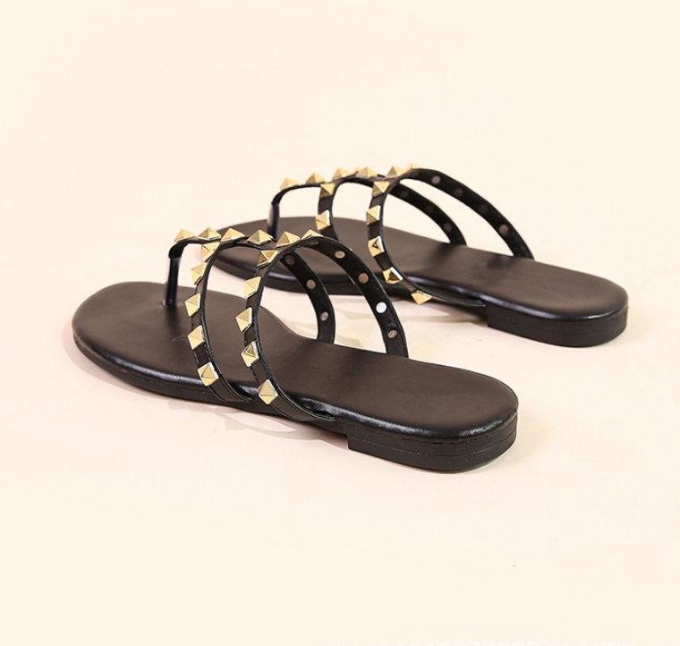 Stylish Rivet Soft Bottom Sandals