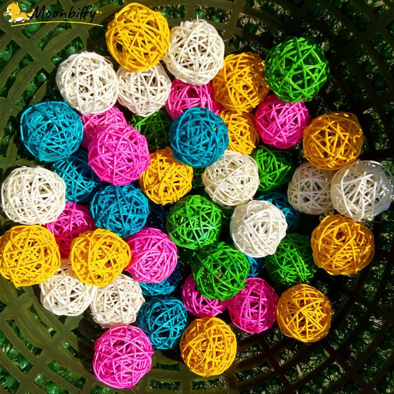 10PCS Multicolor Pet Bird Chewing Toy Balls