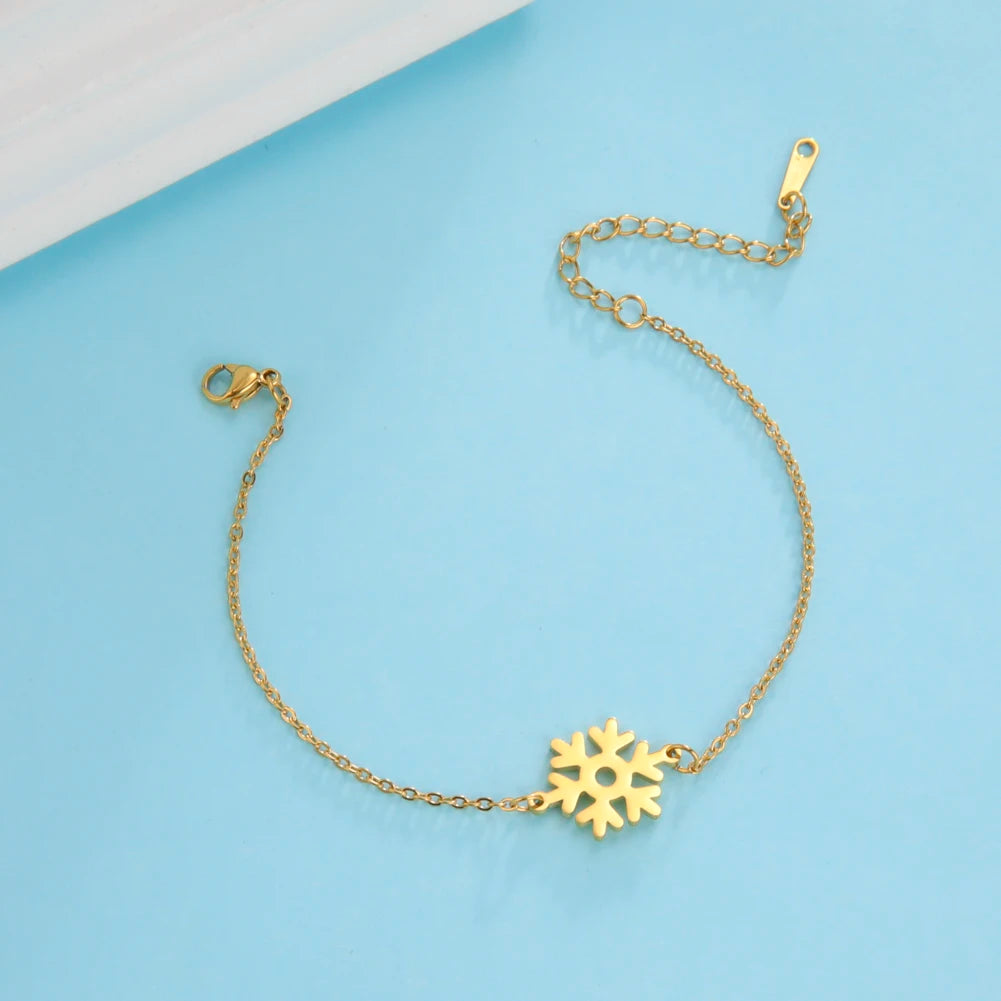 Christmas Snowflake Bracelet - Elegant Festive Accessory